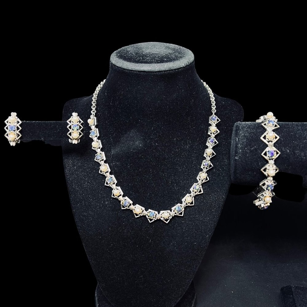 Faux Pearl, AB Rhinestone & Silver Tone Necklace, Bracelet And Earrings Set 4996